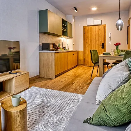 Sun & Snow Mariental Apartment